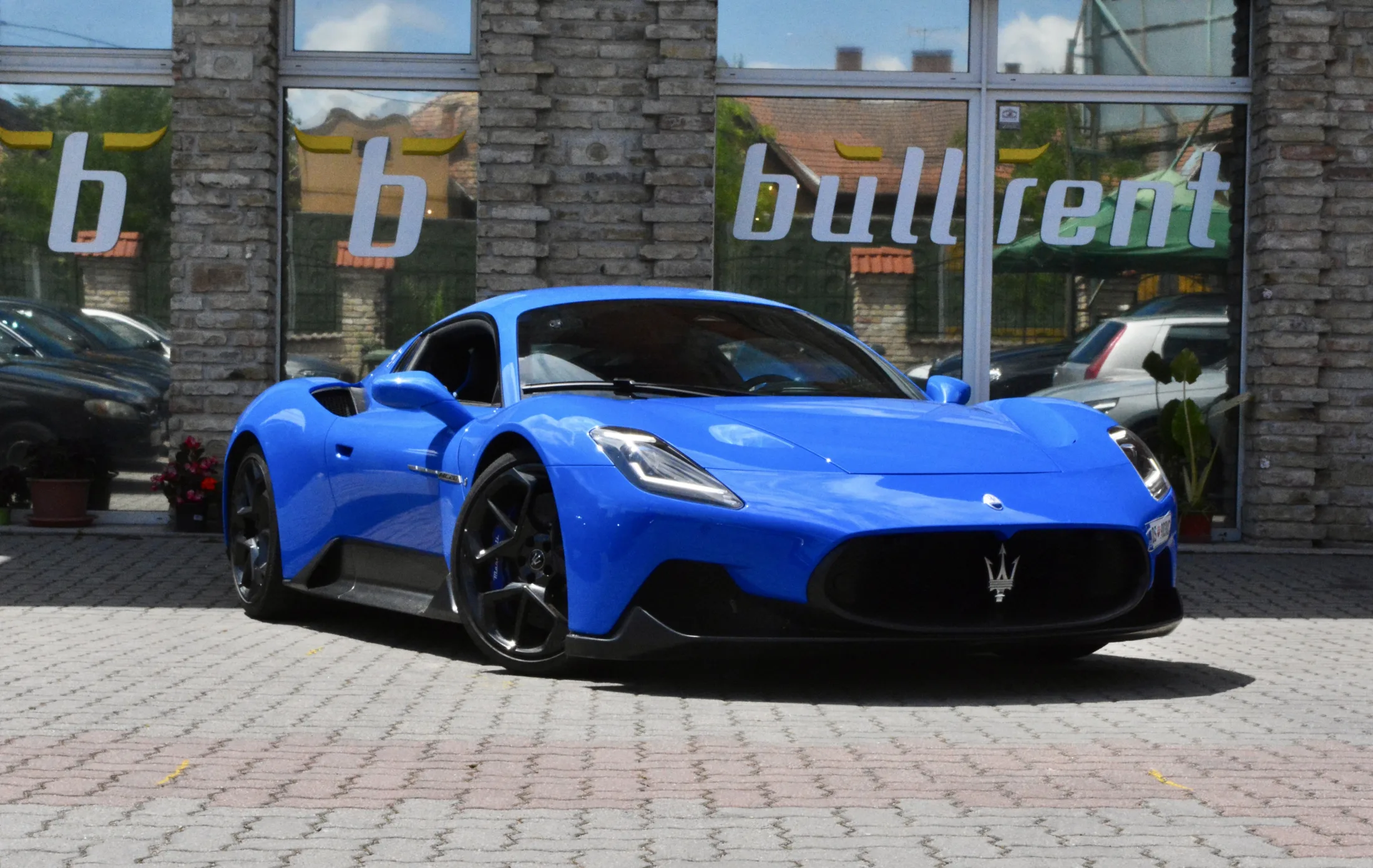 Maserati MC20